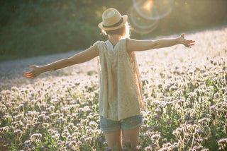 7 Tips To Care For Your Skin While Traveling